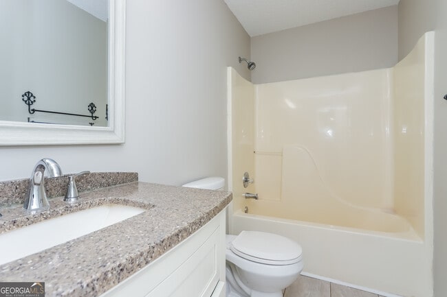 Building Photo - 147 Country Meadows Ct