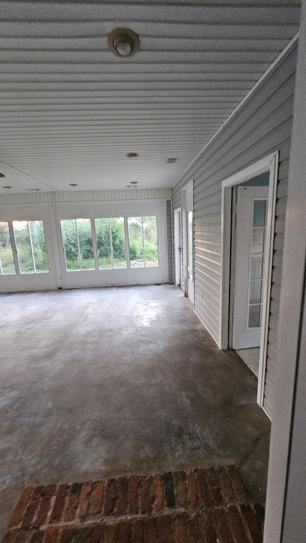 Building Photo - Beautiful 4BR 2BA home in Lakeland, GA