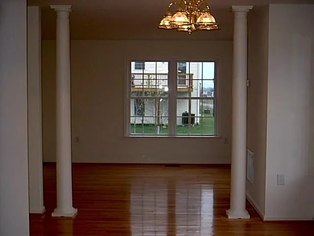 Building Photo - 8 Mabel Ln