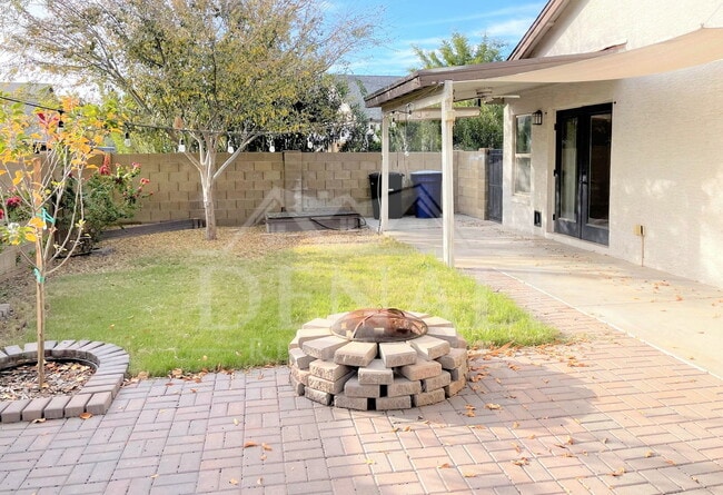 Building Photo - 5093 W Whitten St