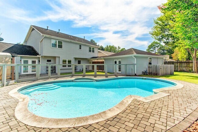 Building Photo - 10806 Wickersham Ln