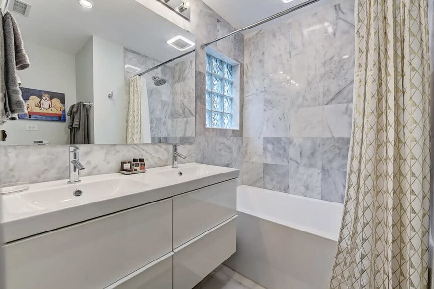 Building Photo - 510 Queens Rd