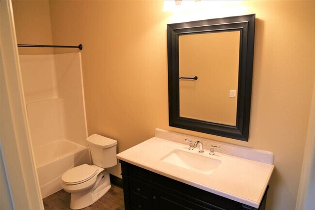 Building Photo - New Home! 5 Bedroom, Bonus Room, 6 Bathrooms