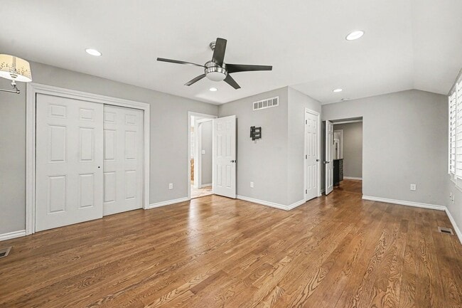 Building Photo - Classic Denver Charm Meets Modern Flexibility