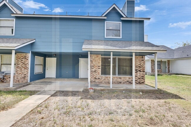 Building Photo - 2905 W Slaughter Ln