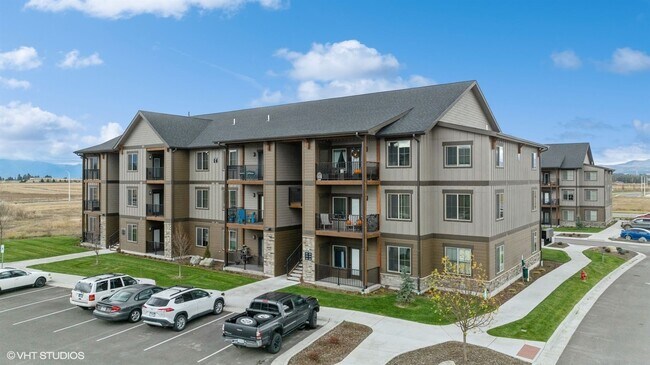 Building Photo - 3rd floor 2 bed, 1bath Apartment!