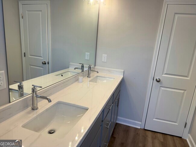 Building Photo - 3614 Silvery Wy