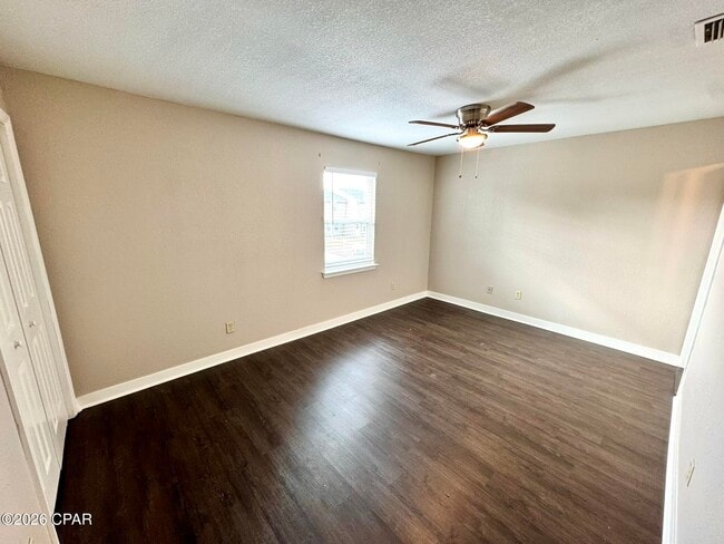 Building Photo - 2523 Johnson Dr