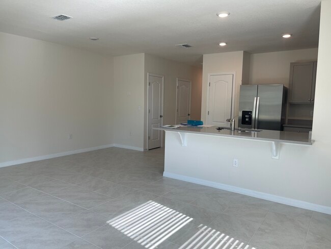 Building Photo - 1584 Swan Swim Dr