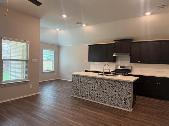 Building Photo - 1004 Rising Moon Dr