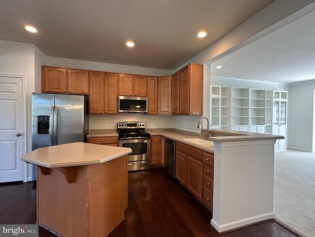 Building Photo - 25274 Gothic Square