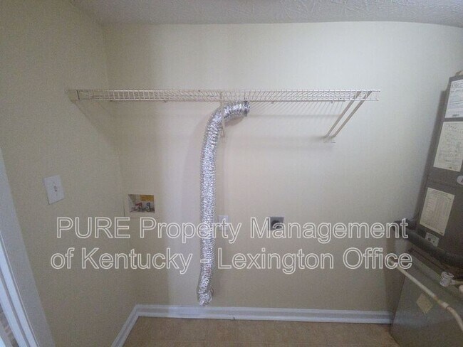 Building Photo - 164 Grinder Ct