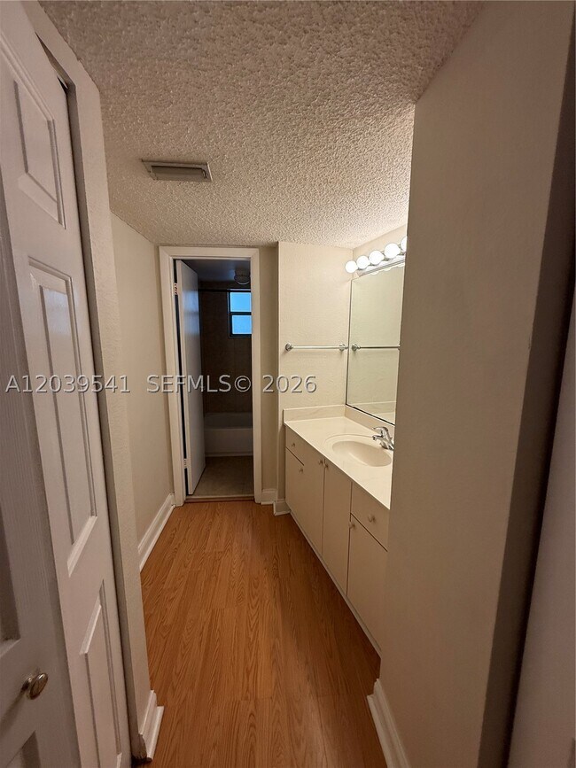 Building Photo - 4205 N University Dr