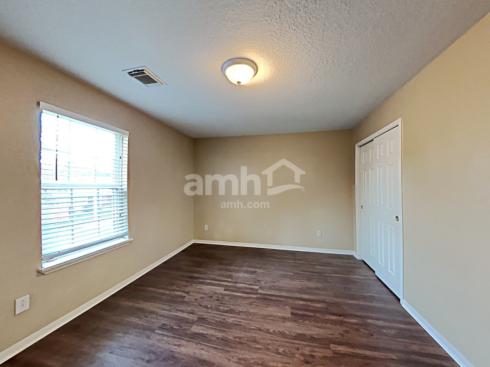 Building Photo - 4719 Blue Spruce Hill St