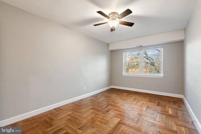 Building Photo - 1311 N Ode St