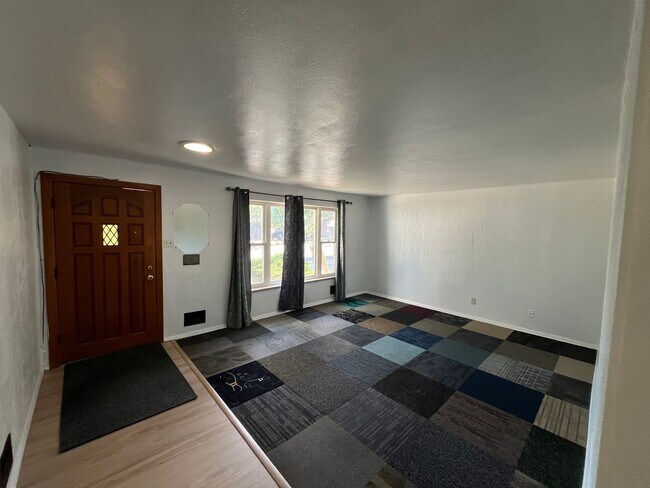 Building Photo - 12372 E 30th Ave