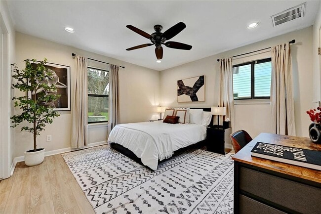 Building Photo - 2511 Friar Tuck Ln