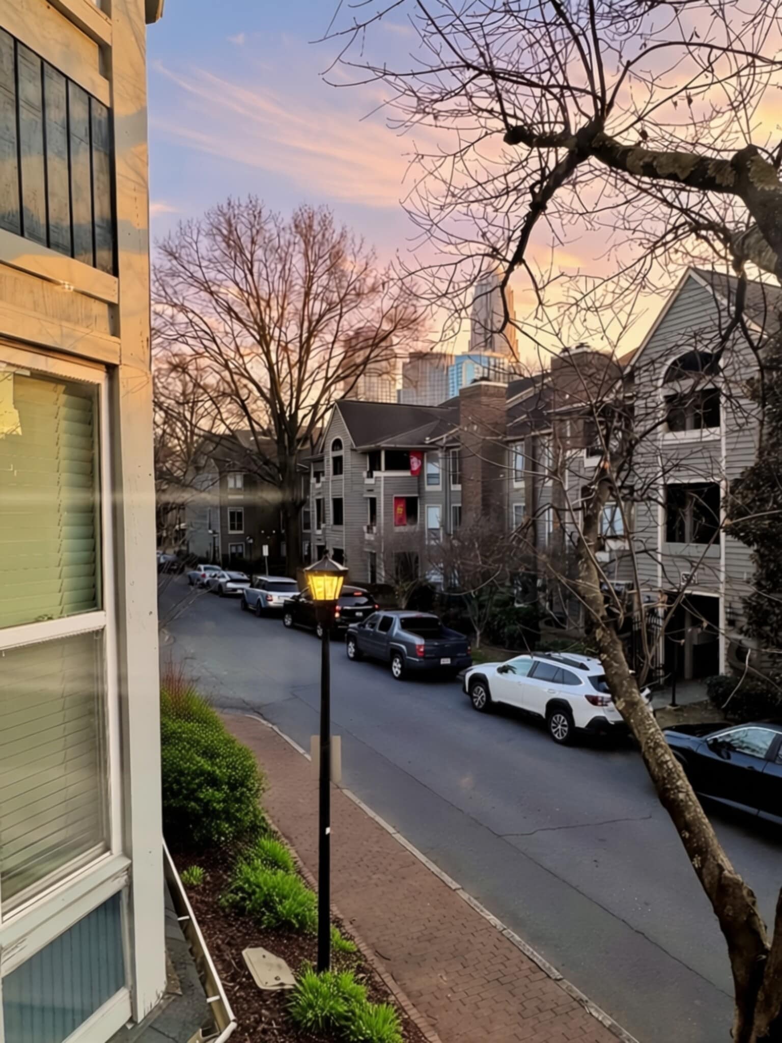 Building Photo - 513 N Graham St