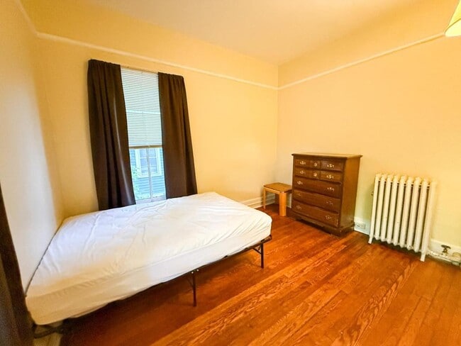 Building Photo - 115 Stewart Ave