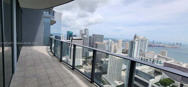 Building Photo - 1000 Brickell Plaza