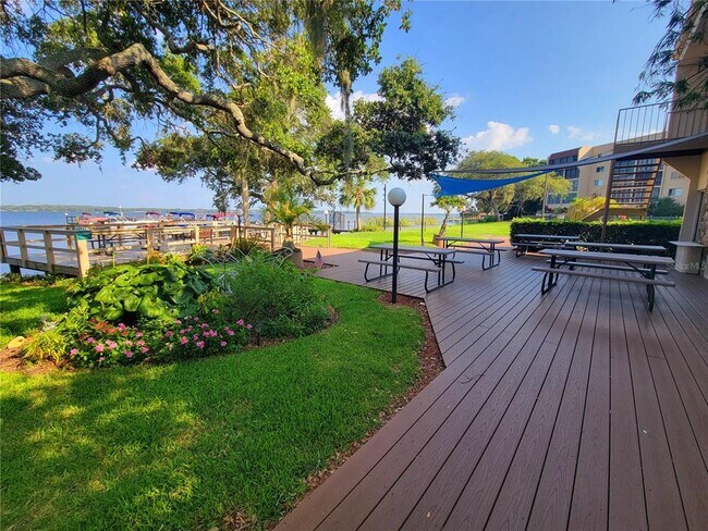 Building Photo - 90 S Highland Ave