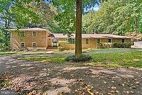 Building Photo - 9409 Croom Acres Dr