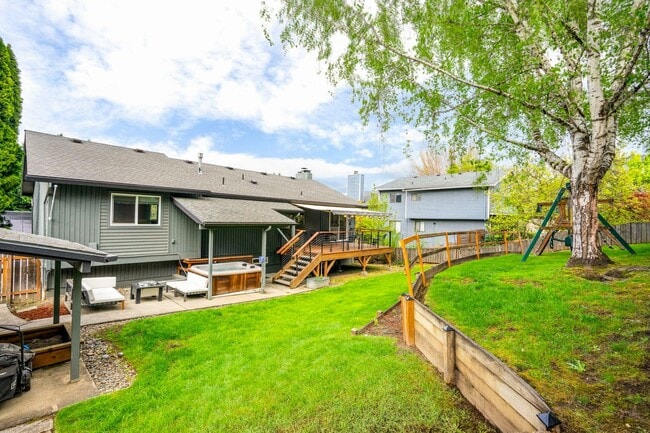 Building Photo - 7393 SW Bayberry Dr