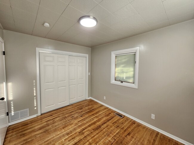 Building Photo - 1705 Avenue G