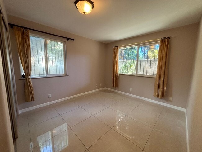 Building Photo - 1529 Auld Ln
