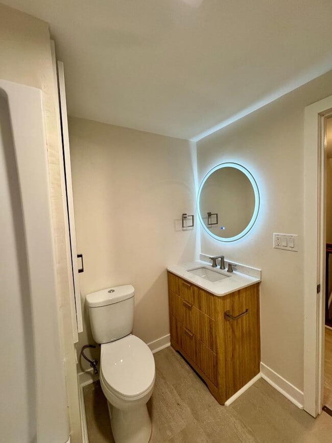 Building Photo - 620 Kirkwood Ave