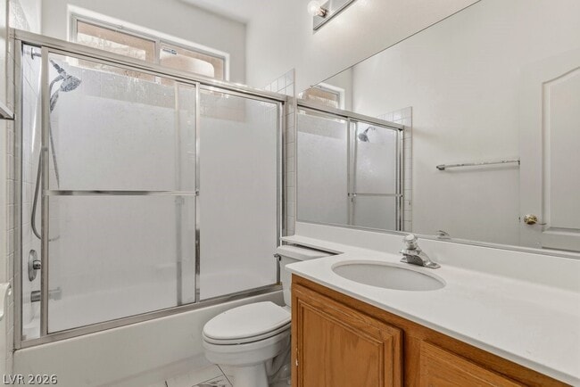 Building Photo - 612 Silver Grove St