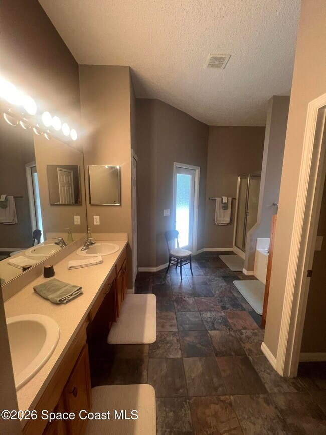 Building Photo - 7368 Crepe Myrtle Ct