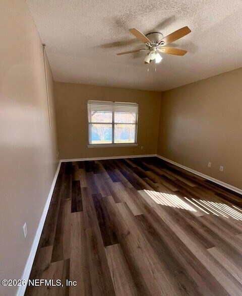 Building Photo - 6340 Lake Plantation Dr