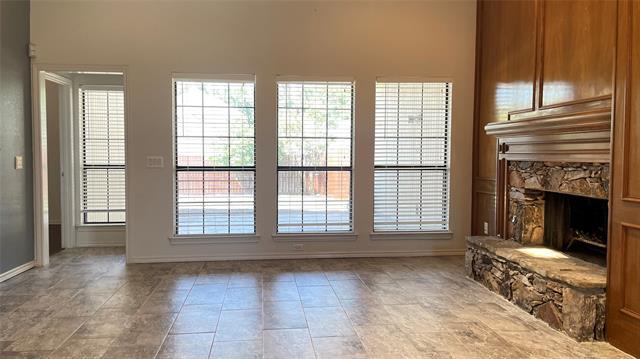 Building Photo - 4023 Lawngate Dr