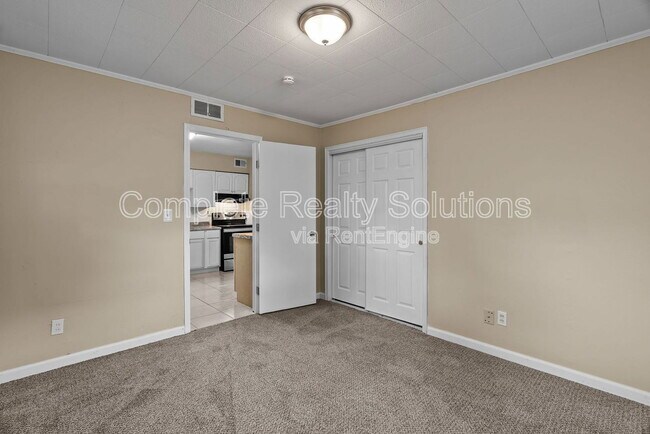Building Photo - 1132 Redman Blvd