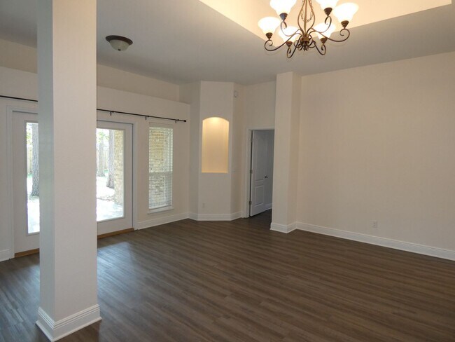 Building Photo - Stunning Craftsman Home - Stonechase