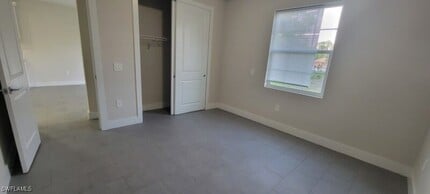 Building Photo - 5004 Jones Dr