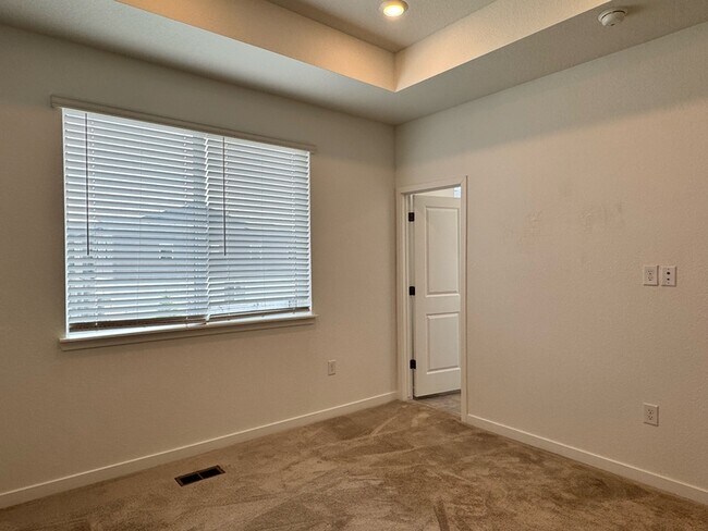Building Photo - 7348 W Asbury Dr