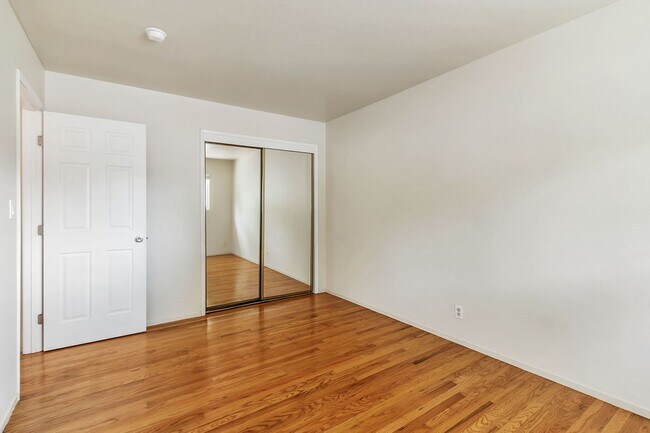 Building Photo - Great Updated Sunnyvale Home Near Tech Com...