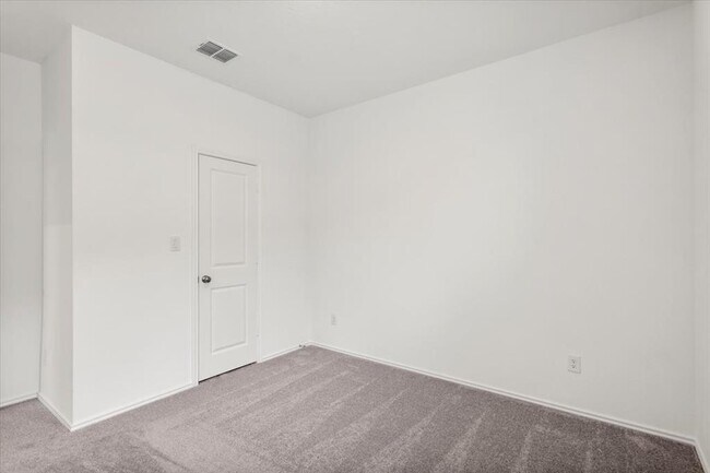 Building Photo - 162 Rodney Boat Rd