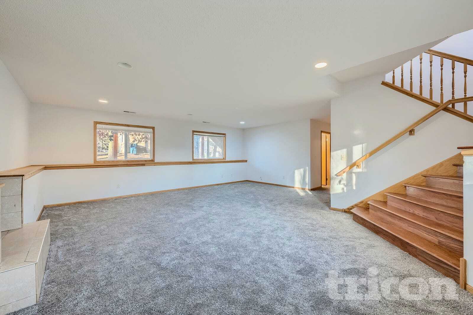 Building Photo - 446 9th St SW