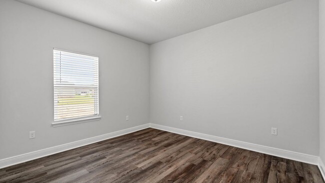 Building Photo - 215 Speckled Trout Ln N