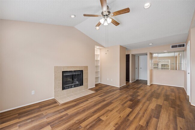 Primary Photo - 6701 Sands Point Dr