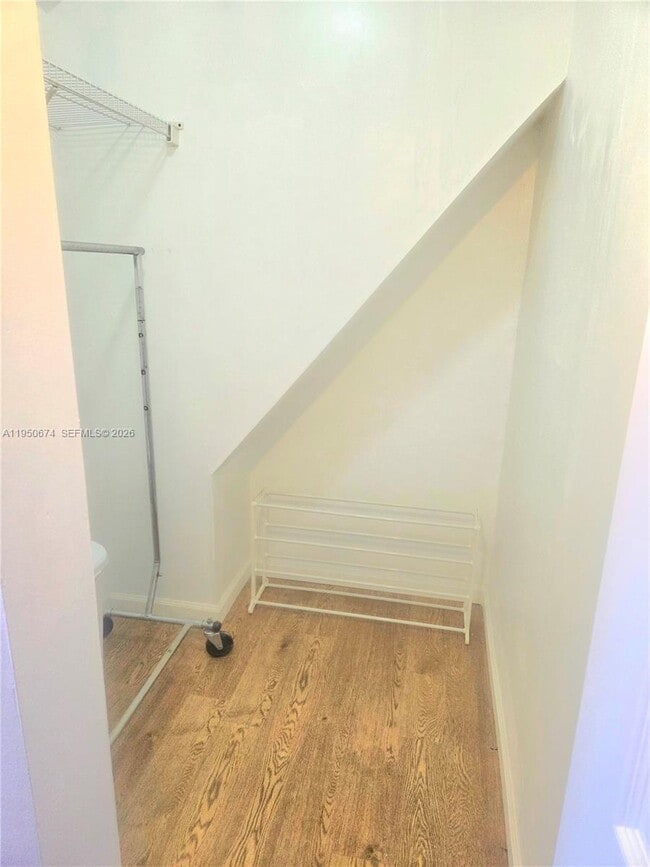 Building Photo - 1990 NE 183rd St