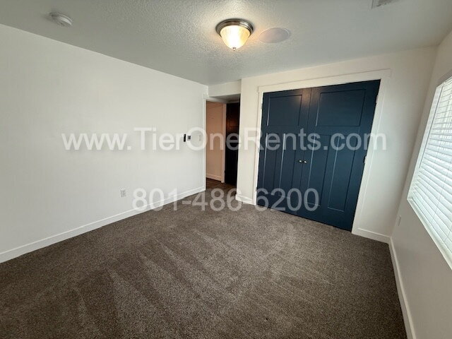 Building Photo - NO deposit option available for qualified ...