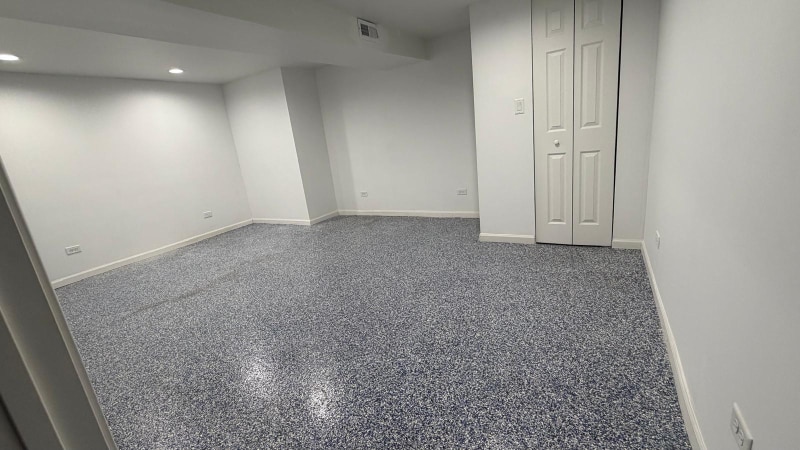 Building Photo - 1322 Fargo Ave