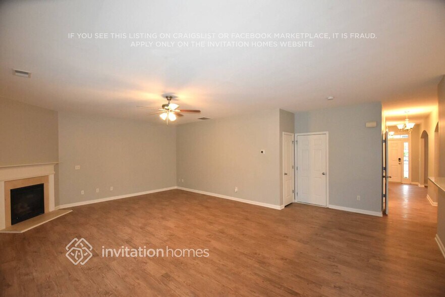 Building Photo - 259 Lantana Dr