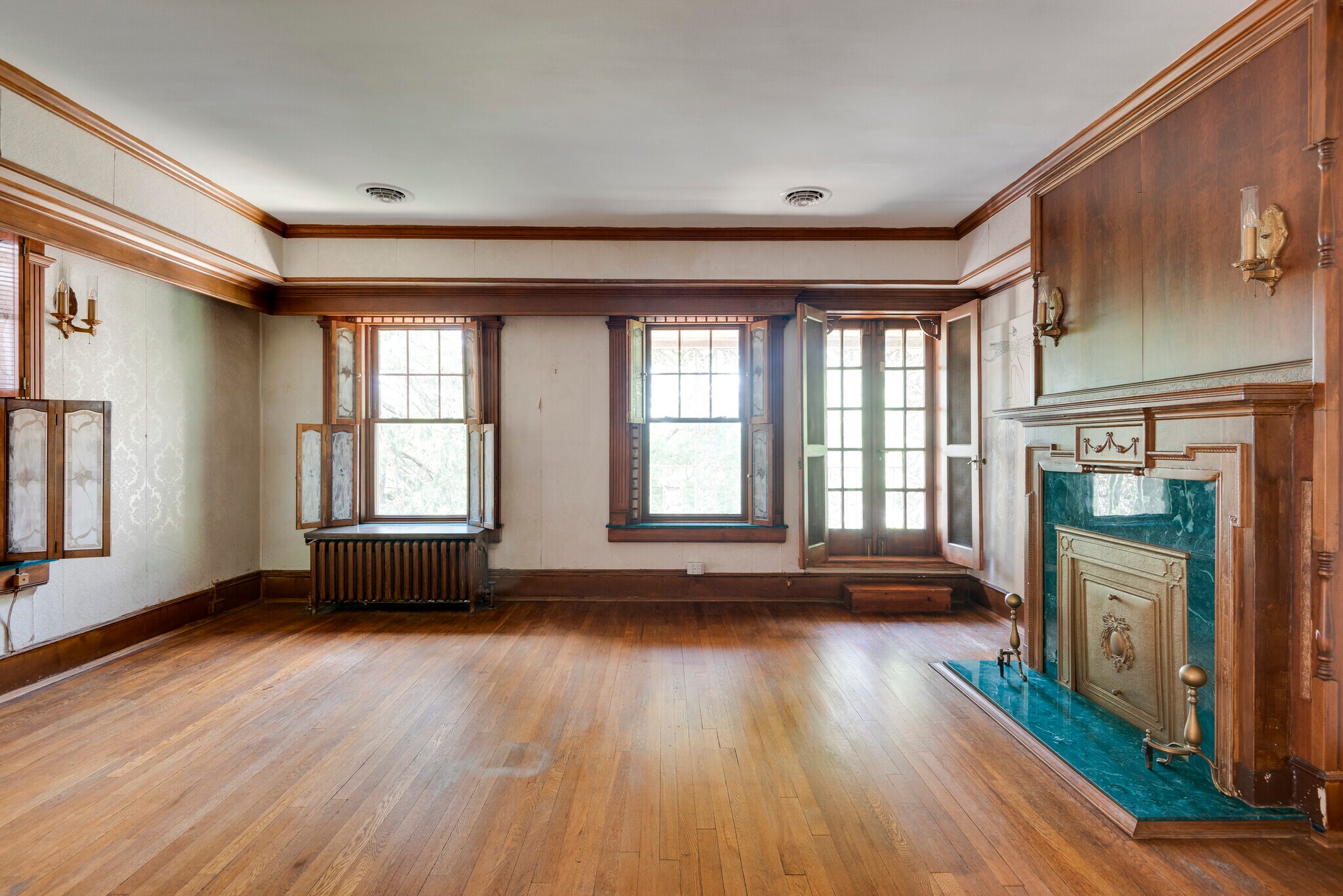 Building Photo - 2622 Idlewood Ave