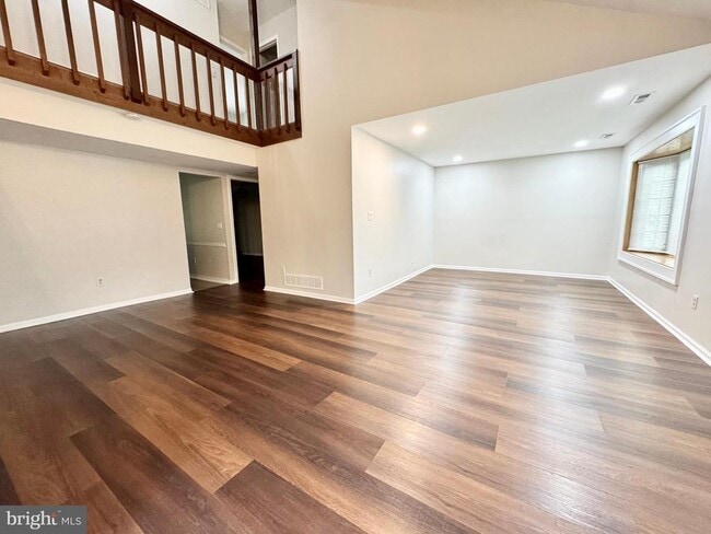 Building Photo - 39 S Turnberry Dr
