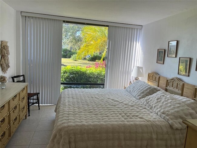 Building Photo - 612 Bird Bay Dr S